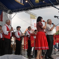 zpívají Herbert Rutishauser a jako host Ivana Zbořilová z Veselky